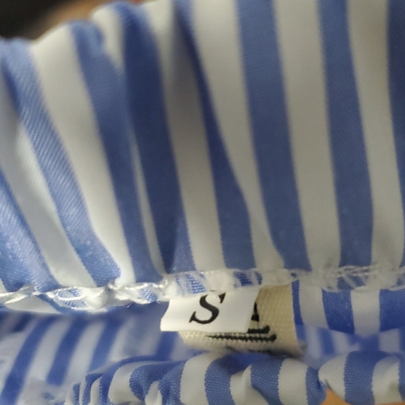 Dress - Picture 3 of 4